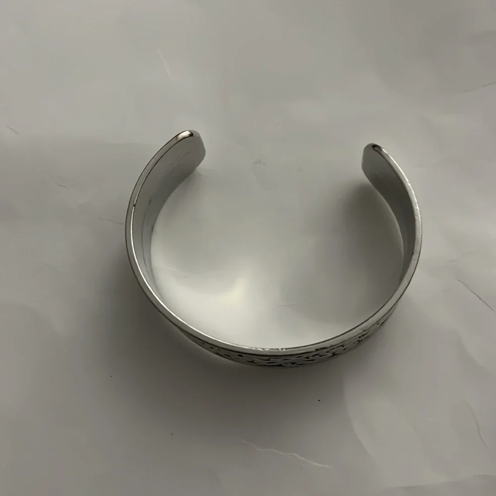 Read The VINE Print! Silver Bracelet. - Picture 5 of 5